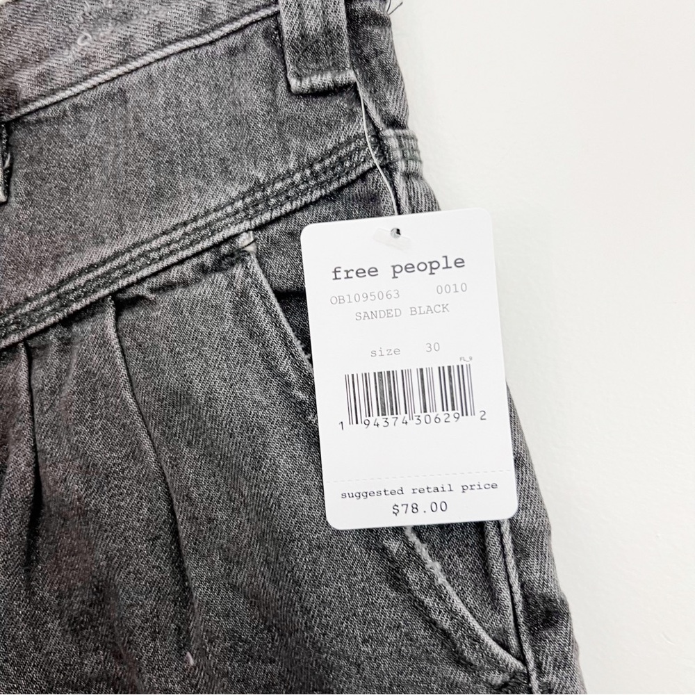 Free People Sidecar Denim Mini Skirt in Sanded Black Size 30 NWT Retro Yoke - Picture 5 of 8